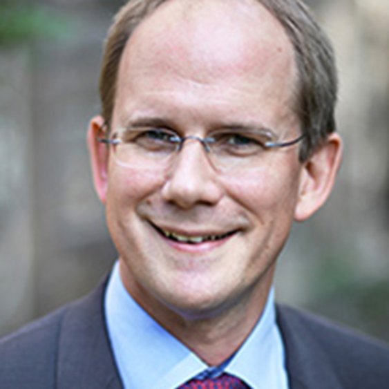 Portrait Prof. Dr. Tobias Renner